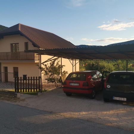 Apartman Nika Otocac Bagian luar foto